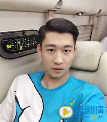 曹云金生活照 曹云金生活照