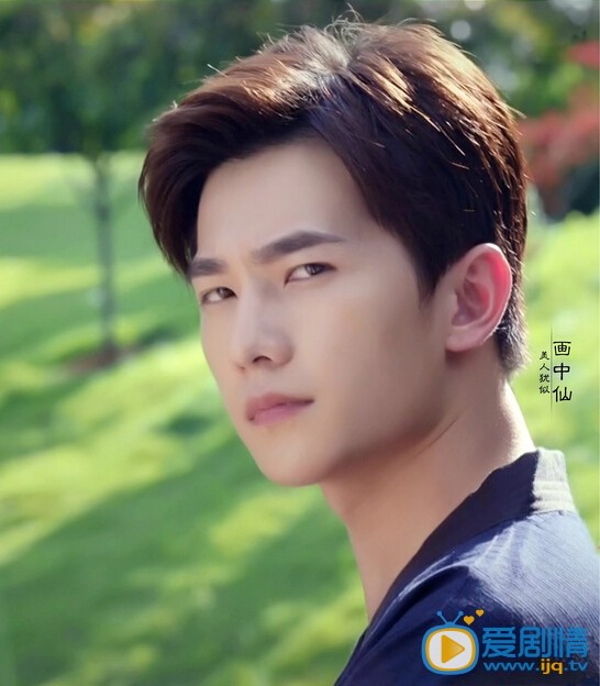 杨洋耍酷照 杨洋高清写真_杨洋高清剧照