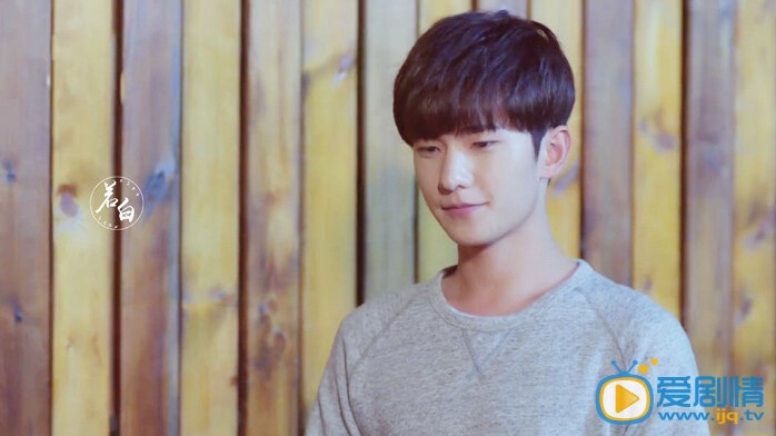 杨洋耍酷照 杨洋高清写真_杨洋高清剧照