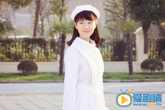 伪装者热播 胡歌王乐君一吻定情