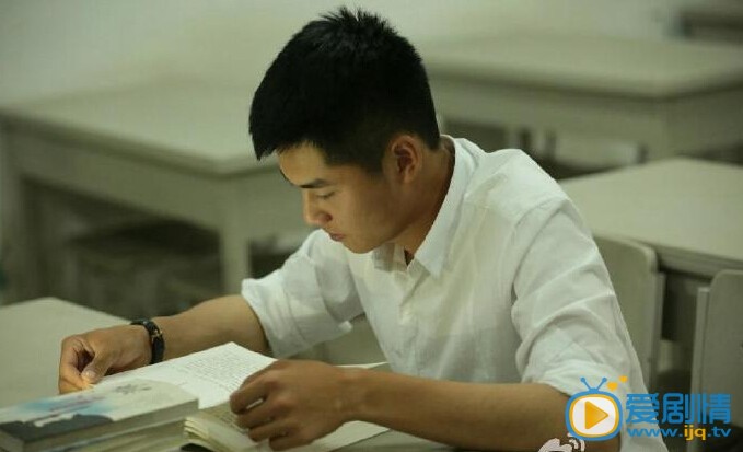 王金武学习照 王金武高清写真_王金武高清剧照