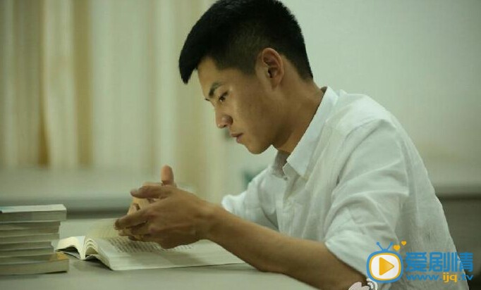 王金武学习照 王金武高清写真_王金武高清剧照