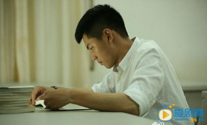 王金武学习照 王金武高清写真_王金武高清剧照