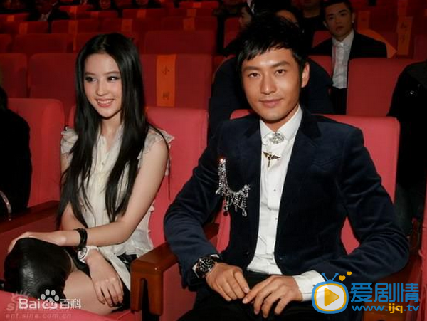 黄晓明和女艺人合照 黄晓明高清写真_黄晓明高清剧照