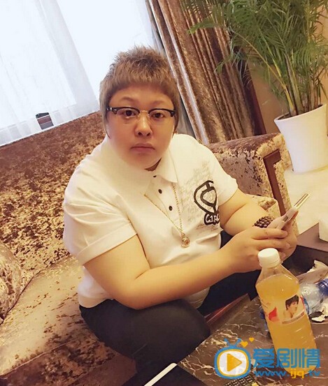 韩红生活照 韩红高清写真_韩红高清剧照