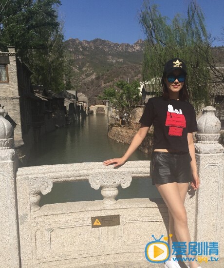 李亚男生活照 李亚男高清写真_李亚男高清剧照