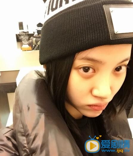 周楚濋嘟嘴卖萌照 周楚濋高清写真_周楚濋高清剧照