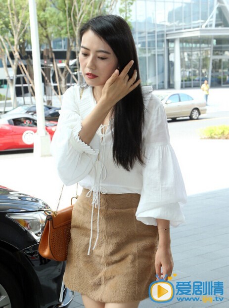 贾静雯和修杰楷为小女儿满月派对 高圆圆参加贾静雯女儿小咘咘满月派对