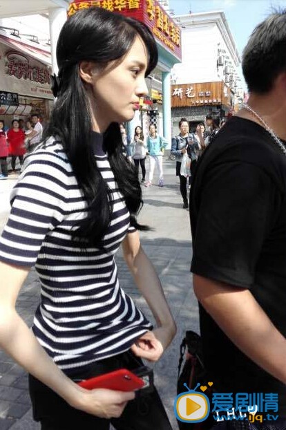   《微微一笑很倾城》最新路透照 杨洋郑爽热吻