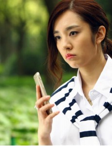 大好时光茅小春是因为印月失明的吗？大好时光茅小春是为了救自己的母亲失明的吗？