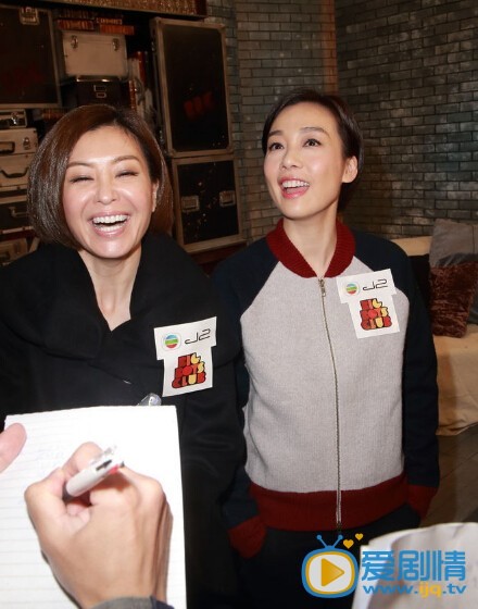 伍咏薇活动照 伍咏薇将与江美仪合演舞台剧《嬉春酒店》，伍姑娘表示如今已彩排得如火如荼，而自己因为患上肠胃炎要看医生，不过相信体力上是没问题