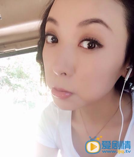 杨舒嘟嘴卖萌照 杨舒高清写真_杨舒高清剧照