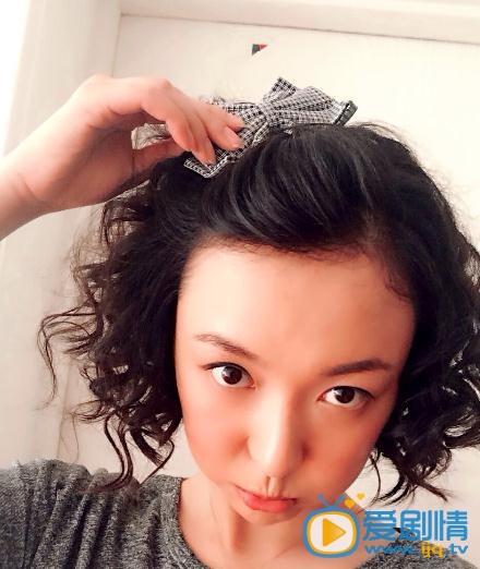 杨舒嘟嘴卖萌照 杨舒高清写真_杨舒高清剧照