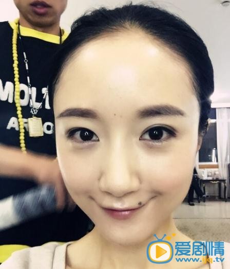 李倩卖萌照 李倩高清写真_李倩高清剧照