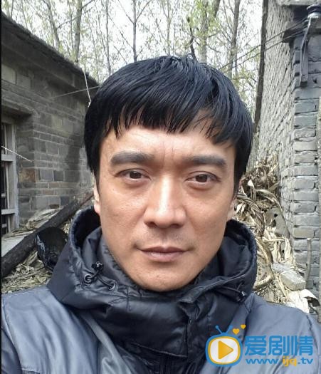 张明健生活照 张明健高清写真_张明健高清剧照