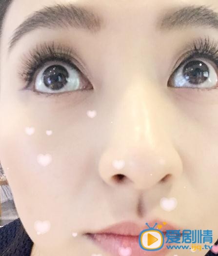 斓曦卖萌照 斓曦高清写真_斓曦高清剧照