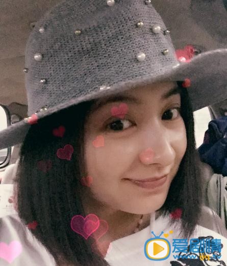 斓曦卖萌照 斓曦高清写真_斓曦高清剧照