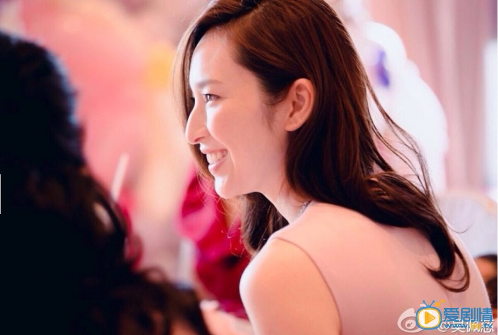 吴佩慈朋友合影 吴佩慈高清写真_吴佩慈高清剧照