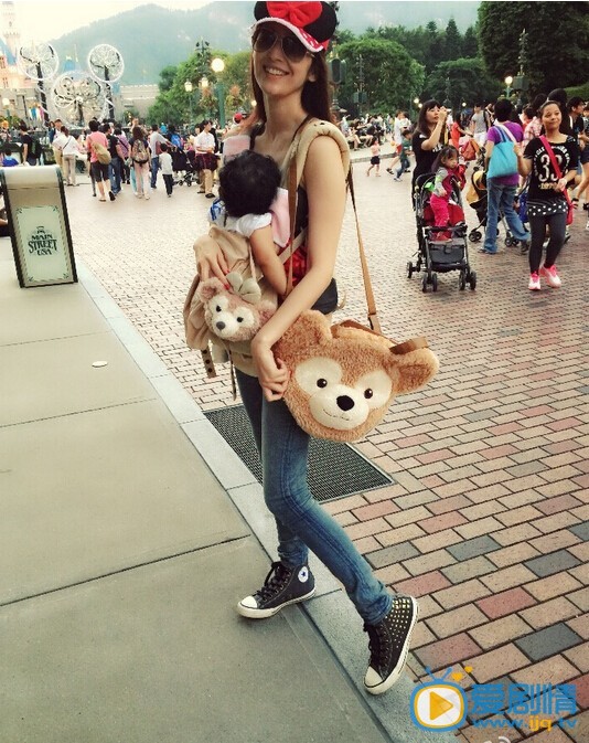 吴佩慈和女儿合影 吴佩慈高清写真_吴佩慈高清剧照