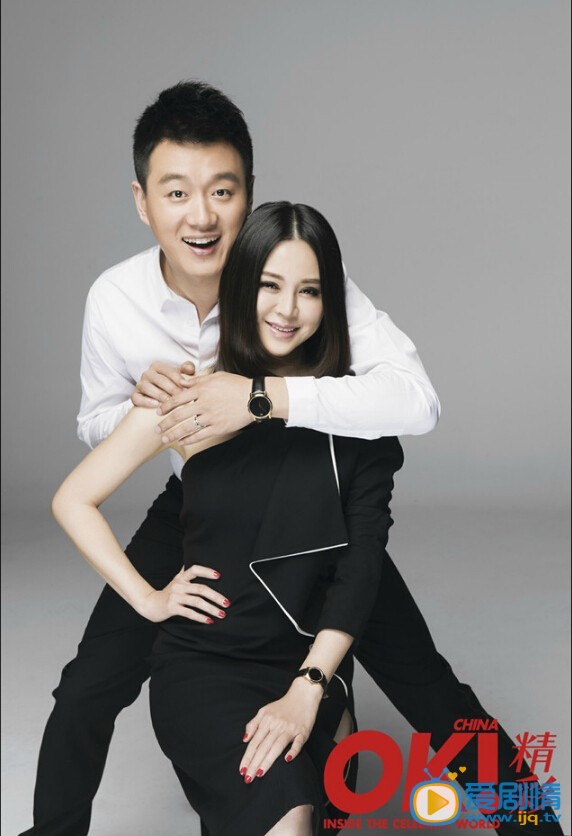 关悦杂志写真  佟大为很爷们儿的表达出了对妻子的赞美：“最关键的因素主要是她（关悦）足够好。”关悦的回答更为实用和具体：“沟通是最重要的。我们两个的原则是问题不过夜，不管今天发生什么事，我们在休息之前把它说清楚，把它解决掉。”