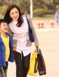 家和万事兴热播 李依晓亲情保卫战打响