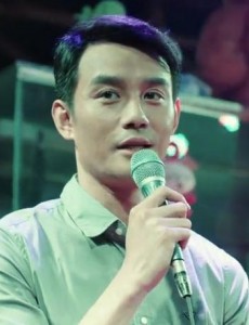 他来了请闭眼第12集李熏然在酒吧唱了什么歌？