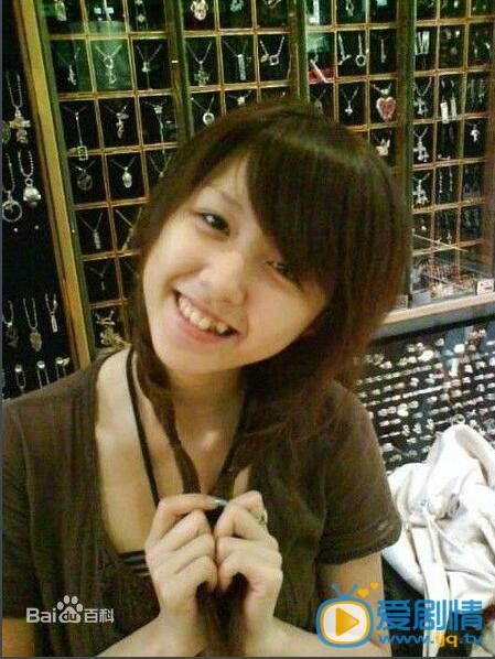 美丽的秘密姜美妍扮演者邵雨薇个人资料