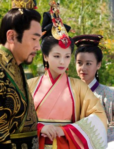 芈月传张仪是怎么帮嬴驷娶到芈姝的？