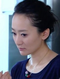 长在面包树上的女人林日是谁演的？林日是严艺丹扮演的吗？严艺丹剧照汇集