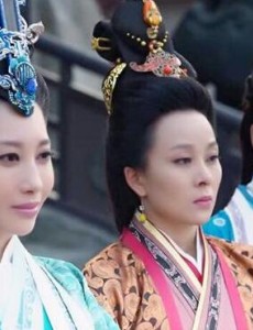 芈月传为什么下毒的厨娘身上的疤痕不见了？