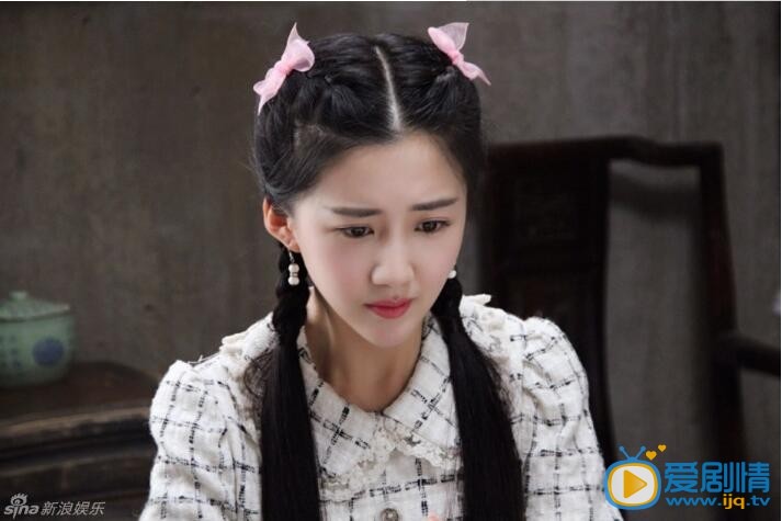 陈欣予《破阵》剧照 陈欣予携手富大龙、陈昭荣等主演的《破阵》正在央视八套热播中。陈欣予在剧中饰演富家千金何云音，虽外表看似柔弱却有一颗坚强勇敢的心。