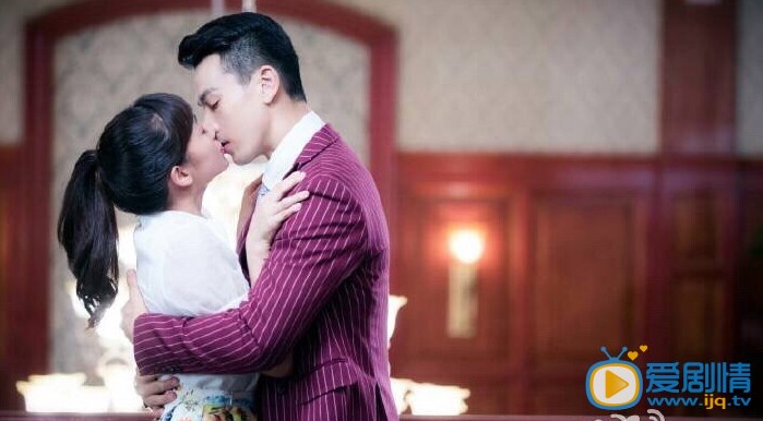  戴流苏耳环的少女剧情介绍 戴向宇花式强吻吴映洁 亲吻姿势你最爱哪一种