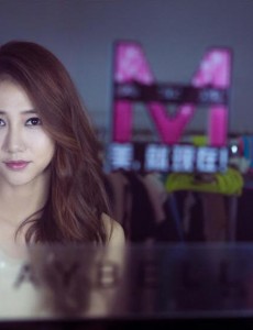 美丽的秘密姜美丽有没有与关毅签约？