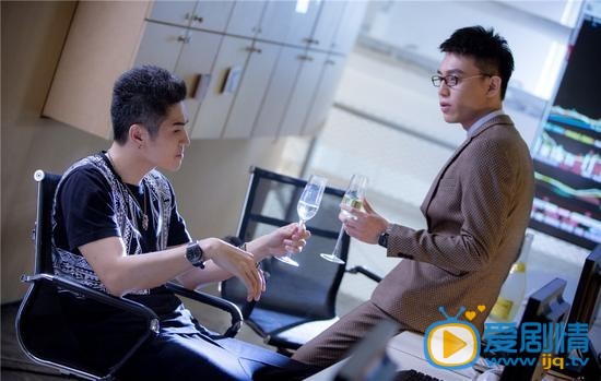   《花火》热播 孟召重智商碾压主角