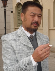 戴流苏耳环的少女九爷是好人还是坏人 九爷的结局是什么