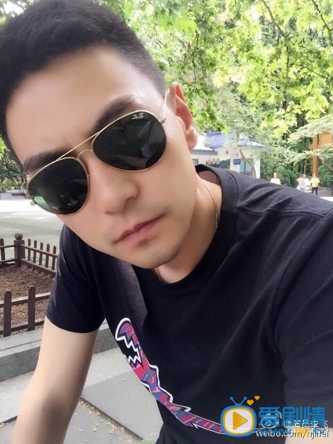 李飞生活照 李飞高清写真_李飞高清剧照