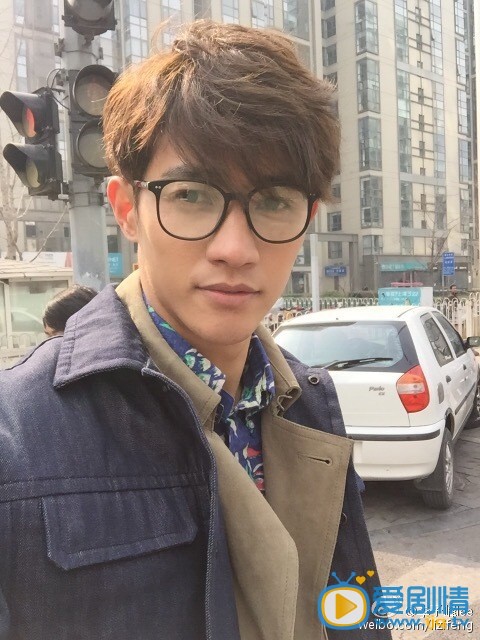 李子峰生活照 李子峰高清写真_李子峰高清剧照