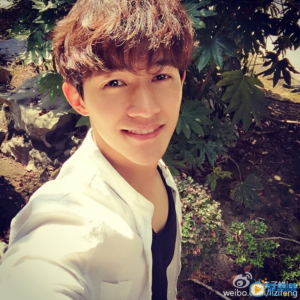 李子峰生活照 李子峰高清写真_李子峰高清剧照