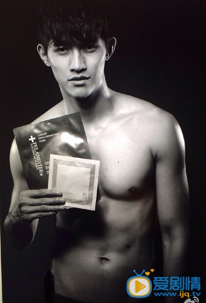 李子峰胸肌照 李子峰高清写真_李子峰高清剧照