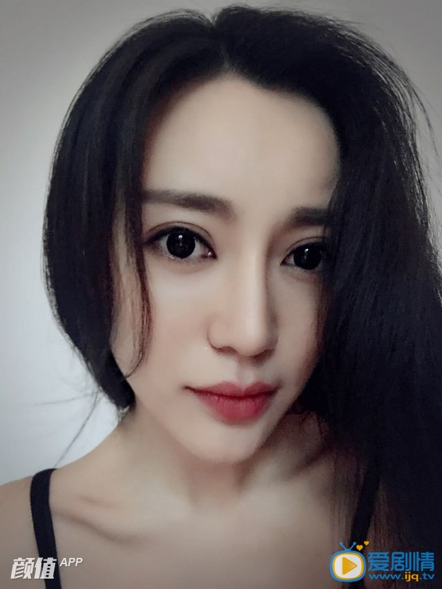 何苑生活照 何苑高清写真_何苑高清剧照