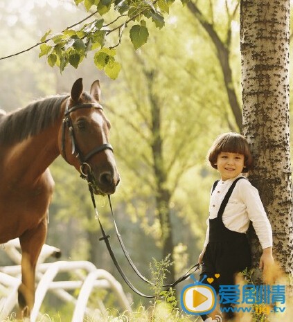 莱昂生活照 莱昂高清写真_莱昂高清剧照