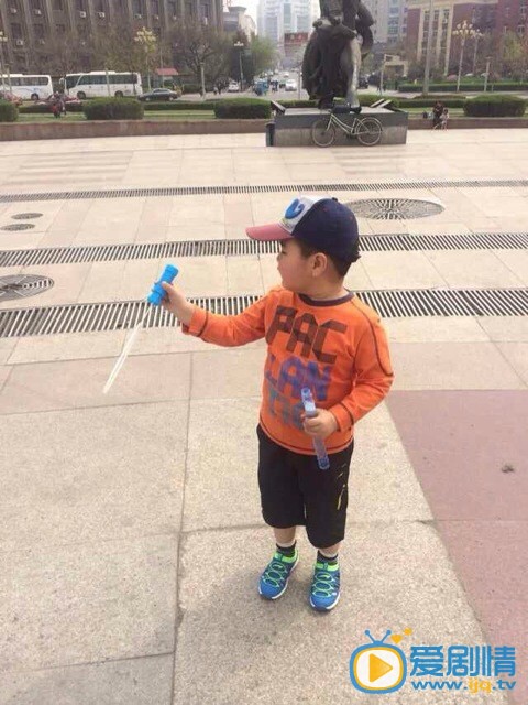 曹桐睿生活照 曹桐睿高清写真_曹桐睿高清剧照