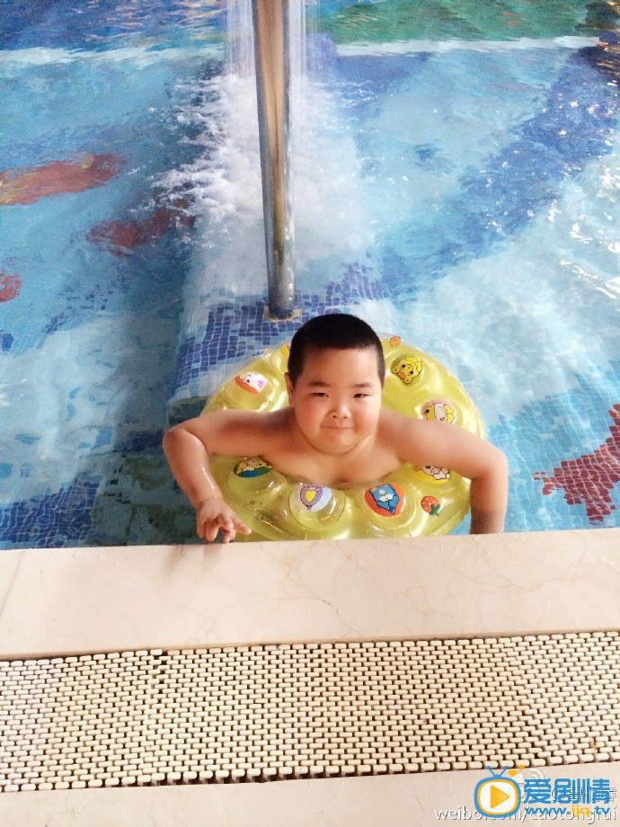 曹桐睿生活照 曹桐睿高清写真_曹桐睿高清剧照