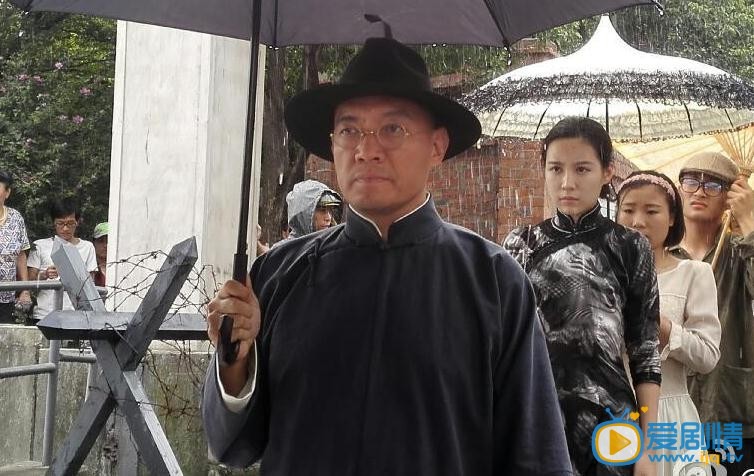 李梦男军装照 李梦男高清写真_李梦男高清剧照