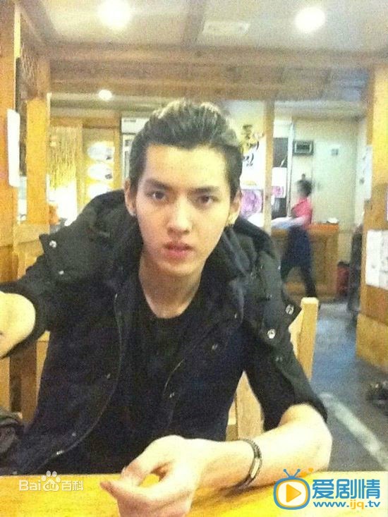 吴亦凡少年照 吴亦凡高清写真_吴亦凡高清剧照