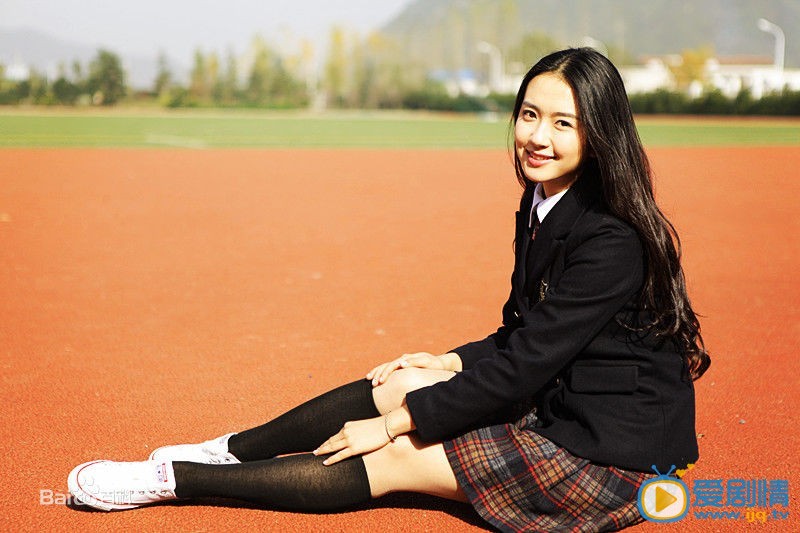 许龄月学生制服 许龄月高清写真_许龄月高清剧照