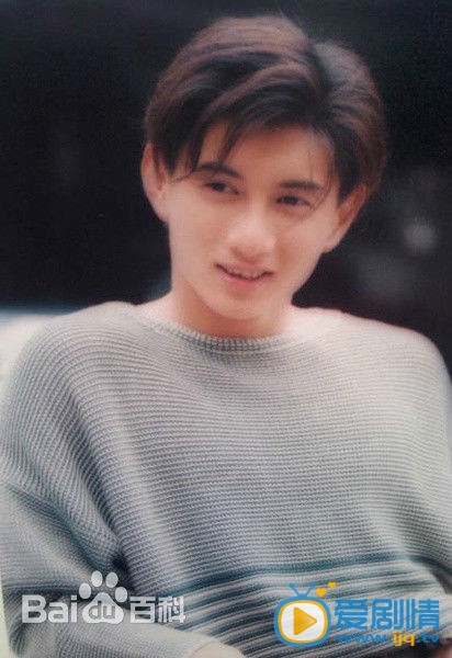 吴奇隆青涩少年照 吴奇隆高清写真_吴奇隆高清剧照