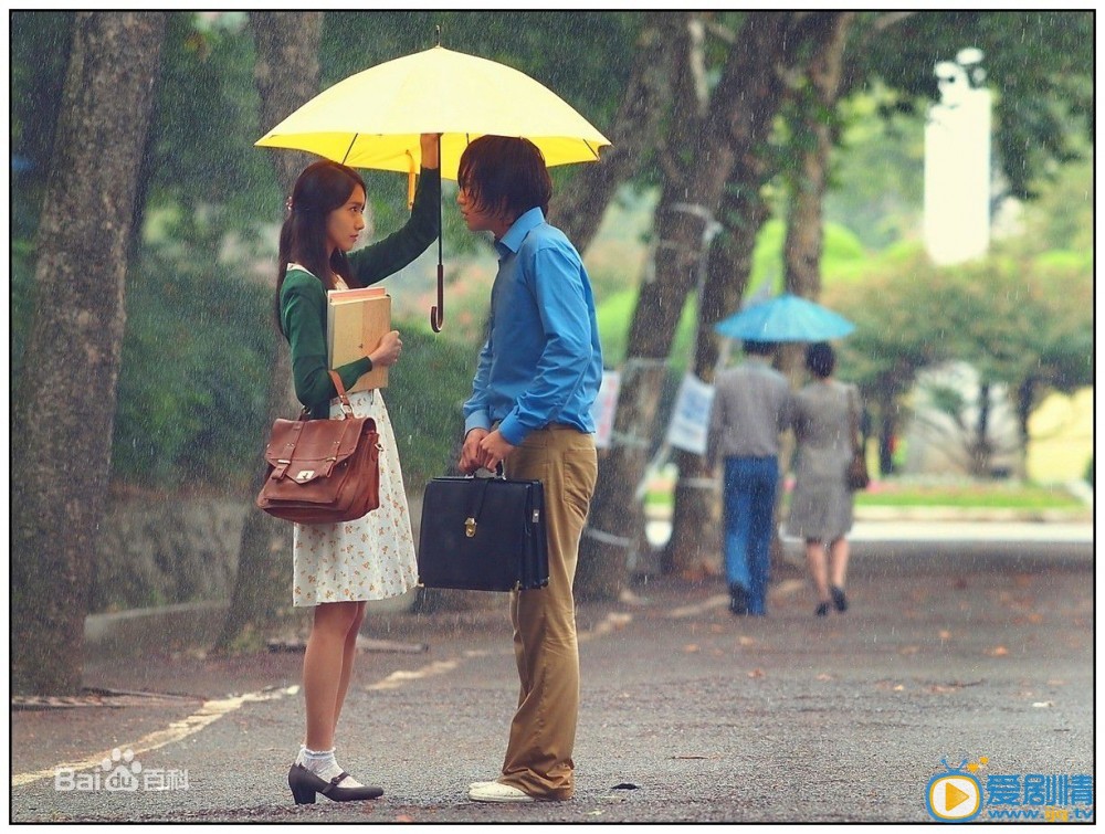 林允儿《爱情雨》剧照 林允儿高清写真_林允儿高清剧照