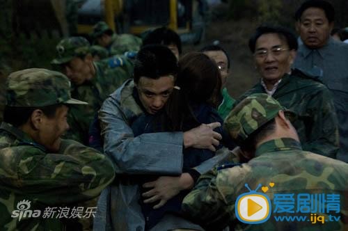 周一围《独家披露》剧照 周一围高清写真_周一围高清剧照