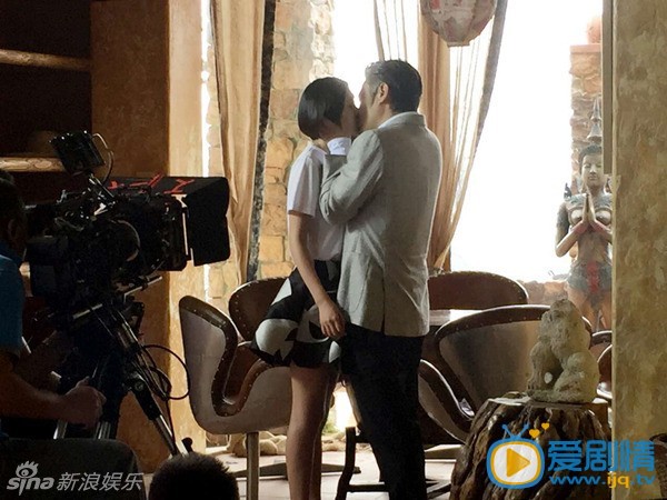 唐艺昕《抱着你是幸福的》剧照 唐艺昕高清写真_唐艺昕高清剧照